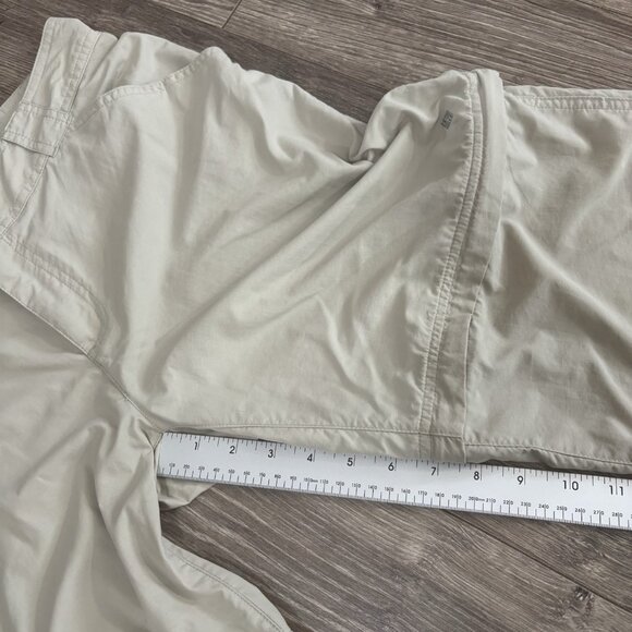 Columbia Omni Shield Womens Convertible Cargo Hiking Pants Size 10 Beige Zip Off - Picture 8 of 16